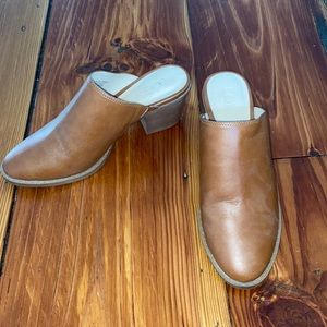 Heeled Tan Mule